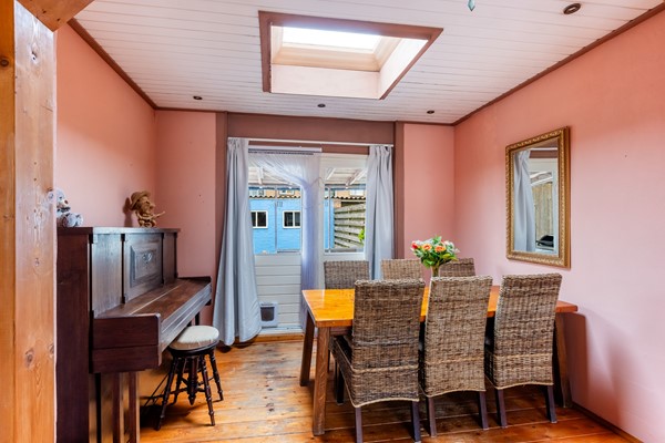 Foto - Te koop: Ruime hoekwoning met potentie!